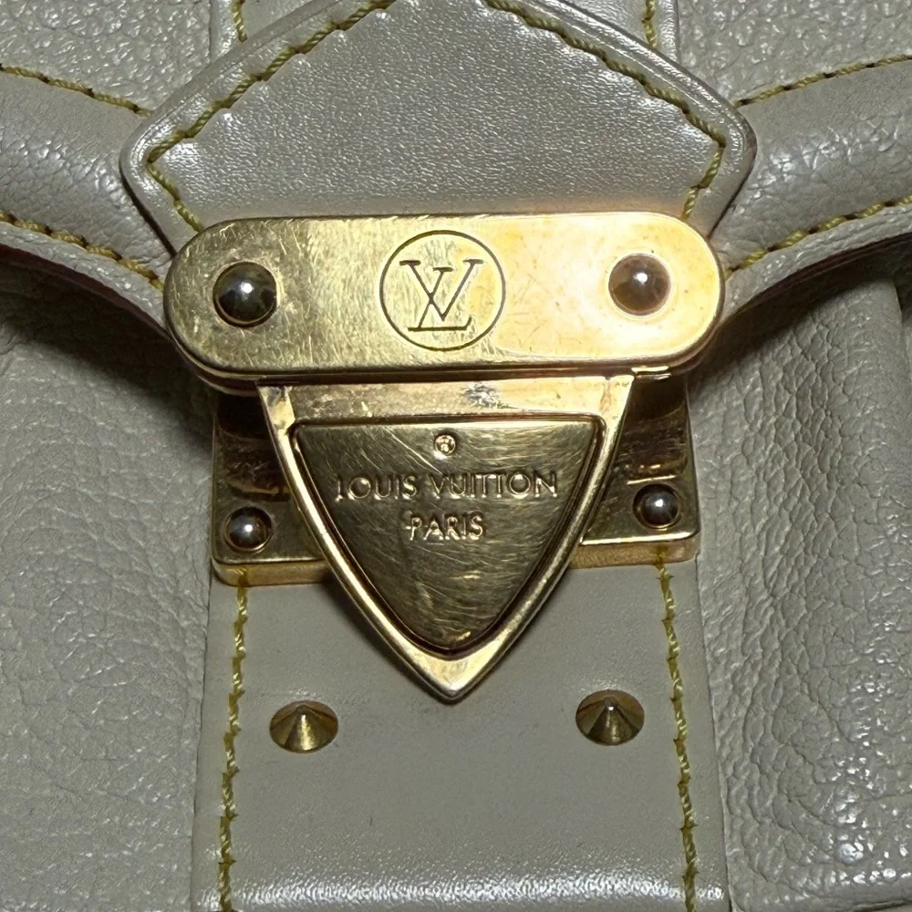 Louis Vuitton this limited